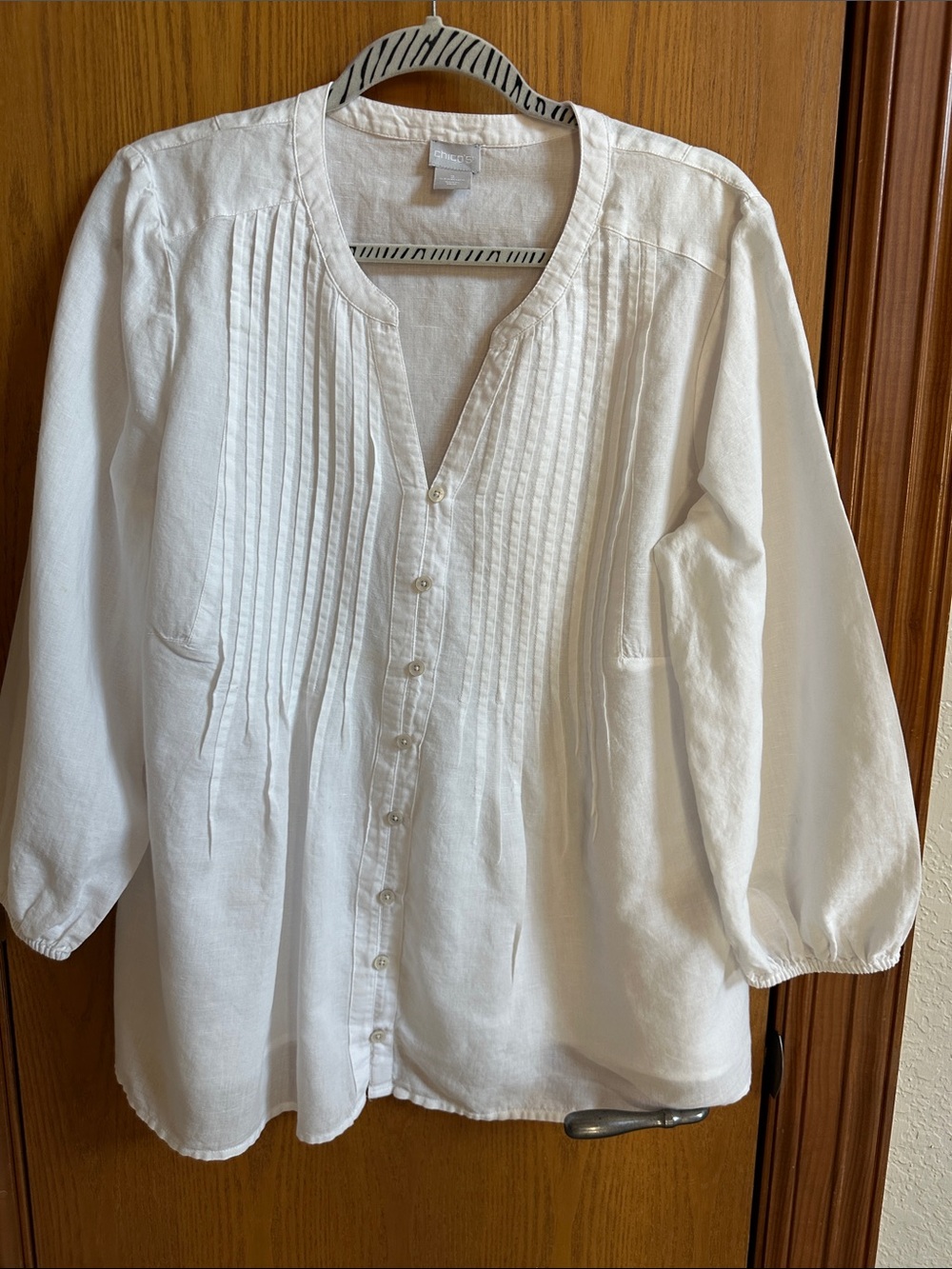 Chico's White Linen Pintuck Button-Down Blouse